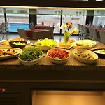 Ayma Beach מלון 4*