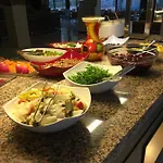 Ayma Beach מלון