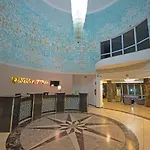 Ayma Beach מלון