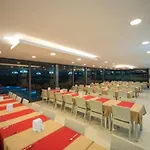 מלון Ayma Beach 4*