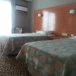 מלון Ayma Beach 4*