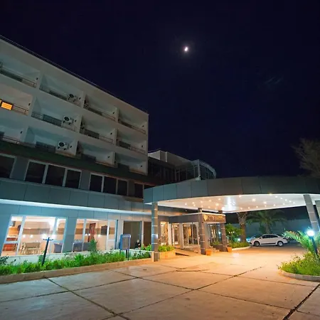 Hotel Ayma Beach 4*