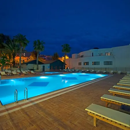 Hotel Ayma Beach 4*