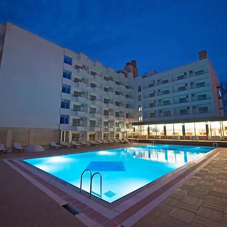 Hotel Ayma Beach