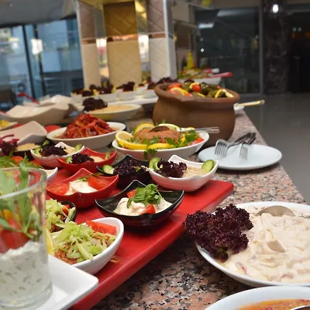 Hotel Ayma Beach 4*
